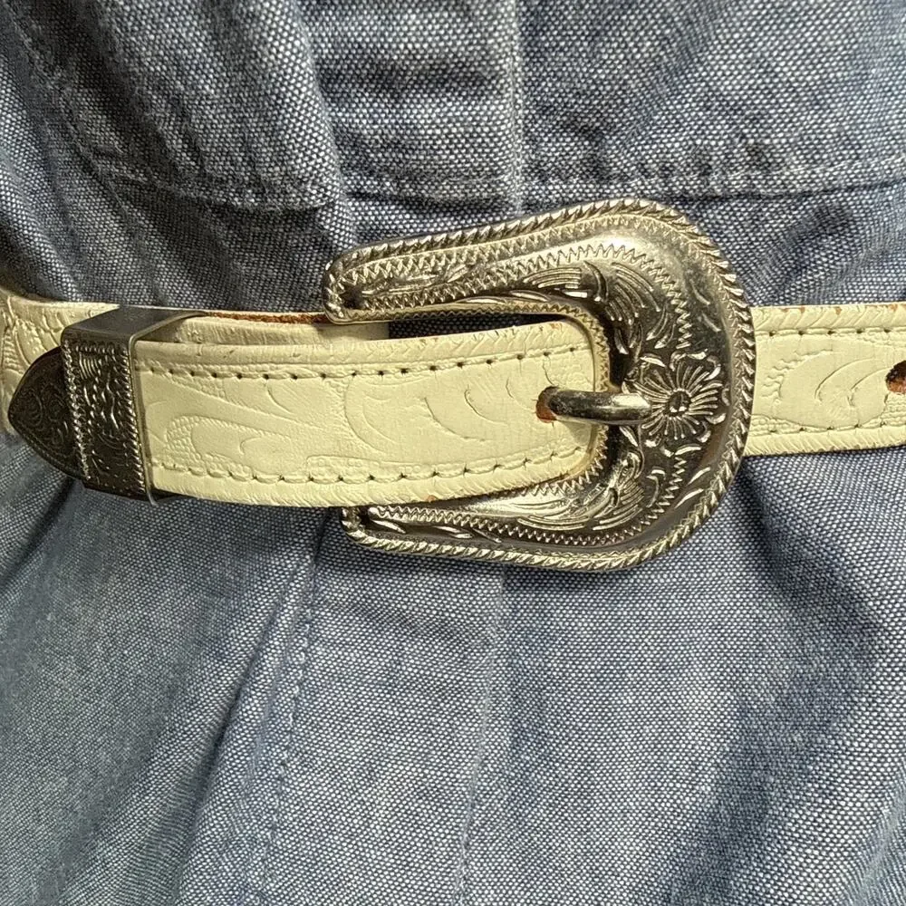 Vintage Western Tooled Belt White Leather Silver Buckle Kids 25